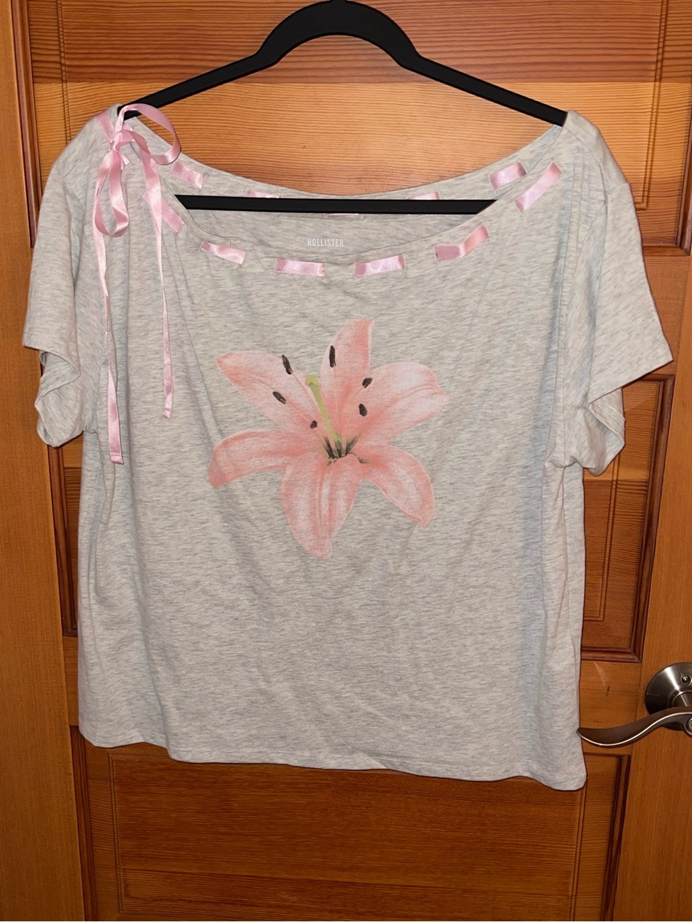 Hollister Off the Shoulder - Loose Fit Tee - Ribbon Trim. NWT.  Large